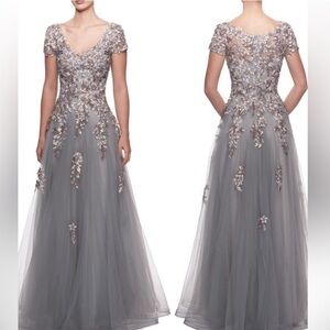 ✨La Femme Gown ✨✨Size:18